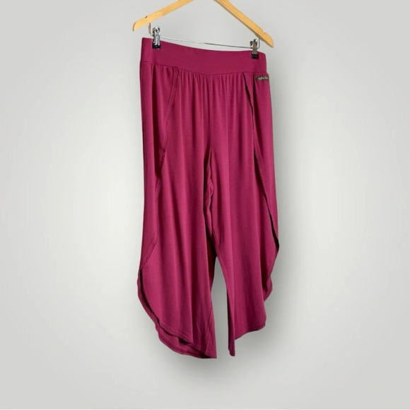 Matilda Jane | Enchanted Garden Crop Pants Blissfully Beachy Tulip - Picture 4 of 8